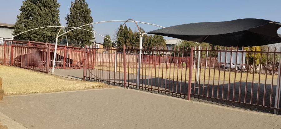 To Let commercial Property for Rent in Voorspoed Free State